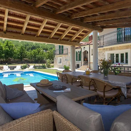 6 Bedroom Lovely In Dicmo Osoje Jadrici